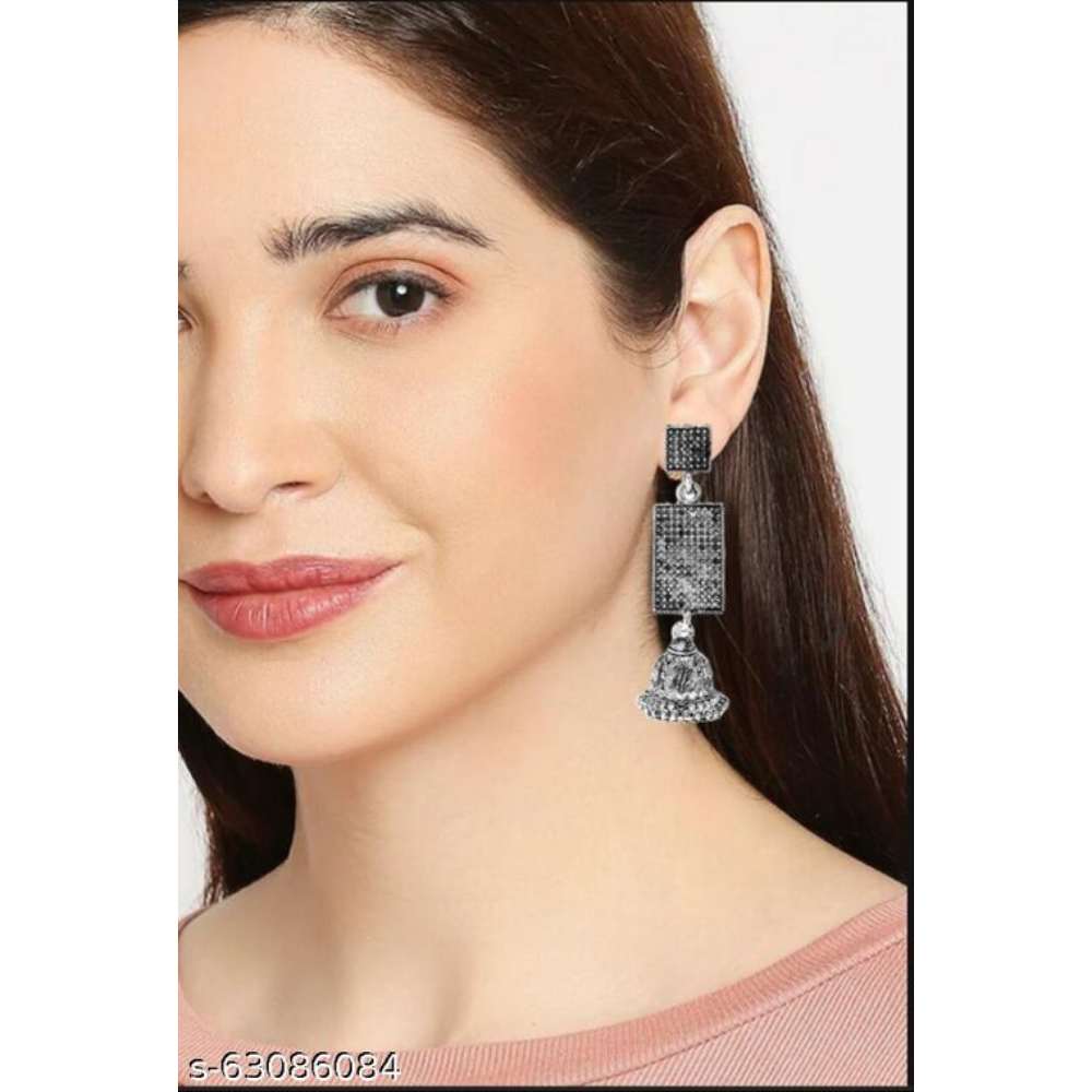 Fashionable Earrings & Studs